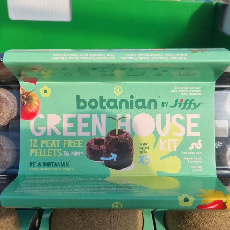 Jiffy green house kit 12 peatfree pellets