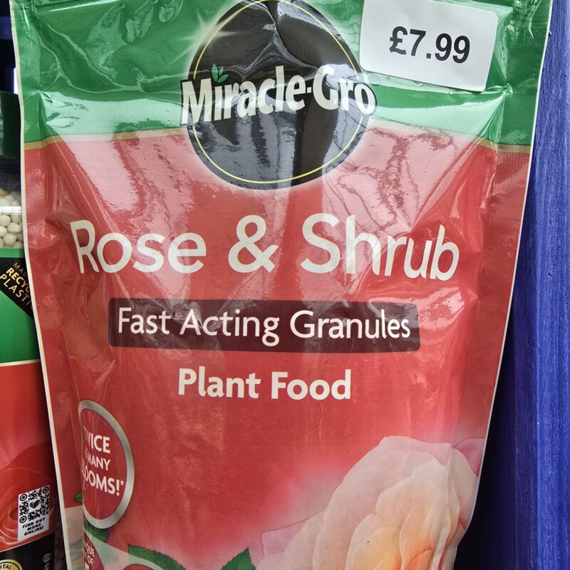 Miracle gro rose & shrub 750g £7.99